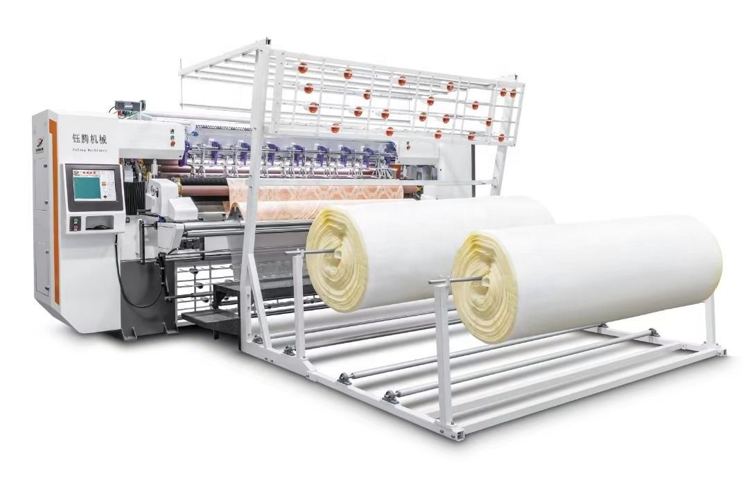 Endüstriyel Ultra Yüksek Hızlı Şuttle Olmayan Yatak Yapımında Çoklu İğneli Yatak Makinesi